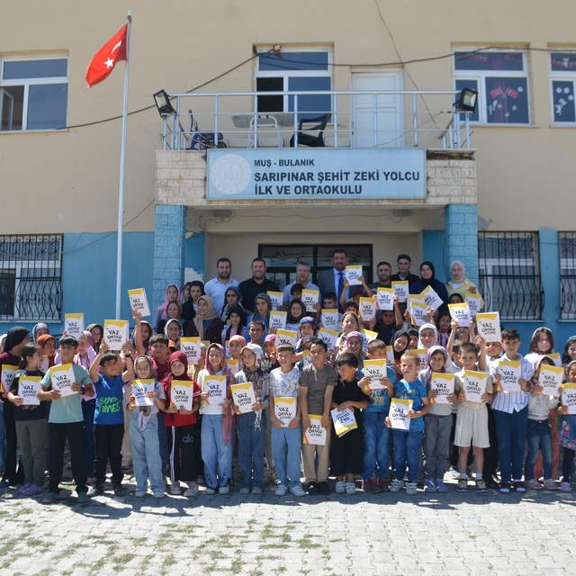 Bulanık'ta TÜGVA yaz okullarına yoğun ilgi: 2 bin 500 öğrenci kayıt yaptırd...