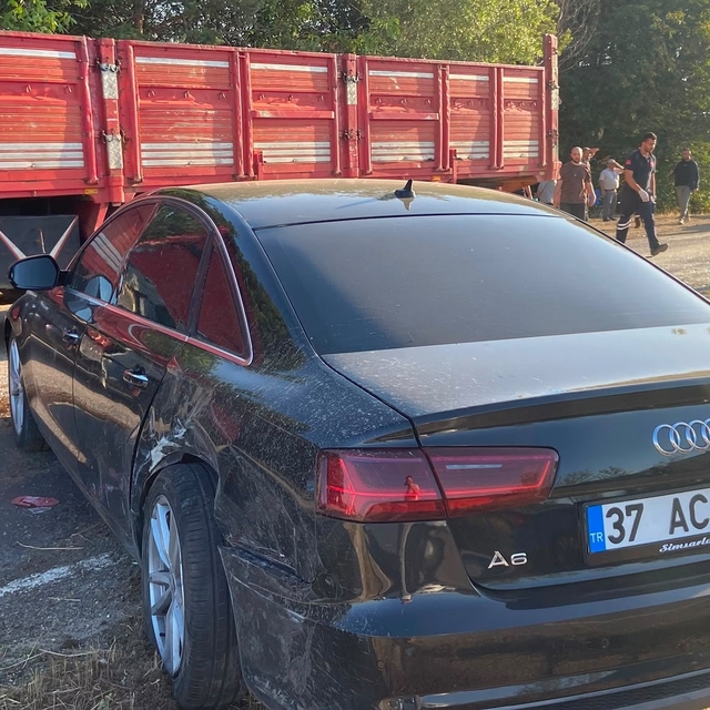Kastamonu'da iki otomobil çarpıştı: 2 yaralı
