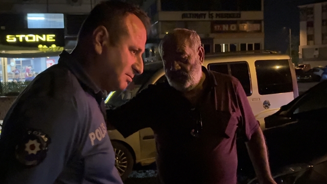 Polisten kaçtı, 'haberim yok' dedi
Kayseri'de 'dur' ihtarına uymayan alkollü sürücüye 602 bin TL cezai işlem uygulandı
