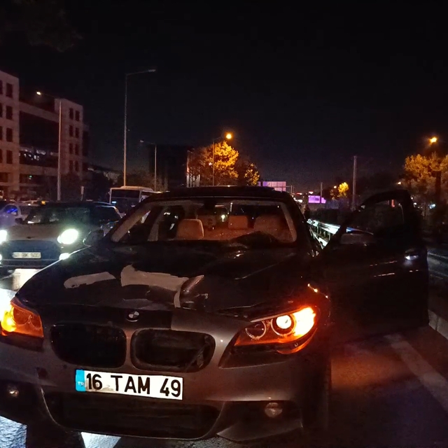 Bursa'da otomobilin çarptığı yaya ağır yaralandı