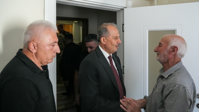 Vali Taşyapan'dan Yüksel Işık'ın kayınpederine taziye ziyareti
