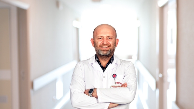 Endoskopik omurga cerrahisi iyileşme süresini kısaltıyor