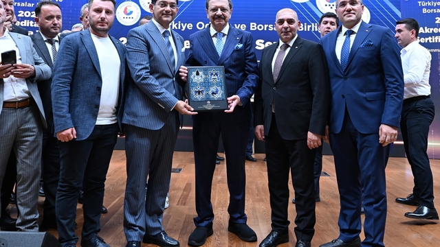 Erzurum Ticaret Borsası'na 5 yıldızlı akreditasyon belgesi