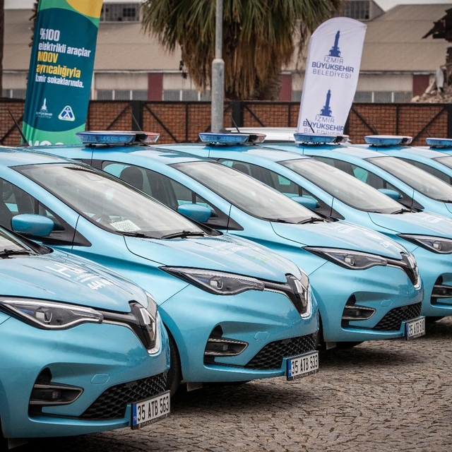 İzmir'in elektrikli araç filosuyla 25 milyon lira tasarruf