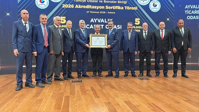 Ayvalık Ticaret Odası hizmet kalitesini tescilledi
Ayvalık Ticaret Odası, 5 yıldızlı akreditasyon sertifikasını 4. kez üst üste aldı