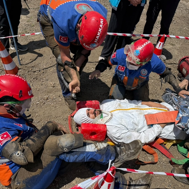 Hakkari'de UMKE eğitim kampı sona erdi