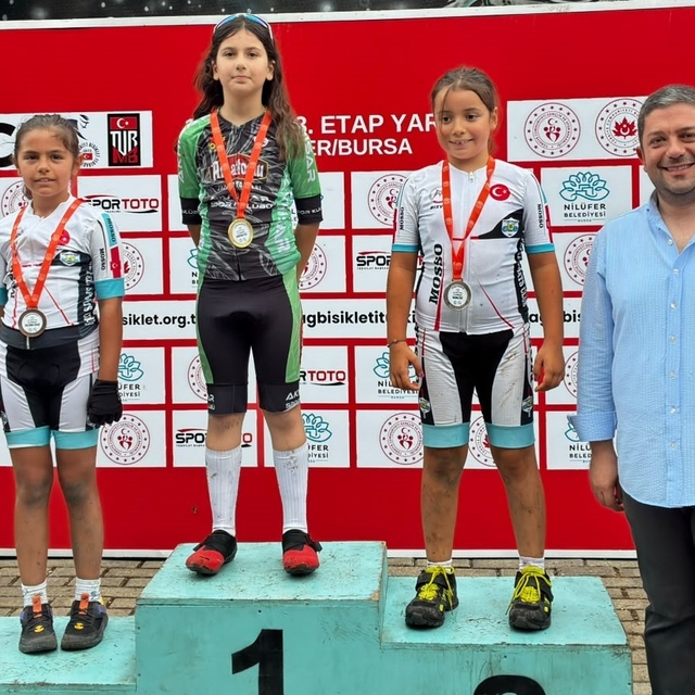 Akhisarlı pedallar Bursa'da zirveye çıktı