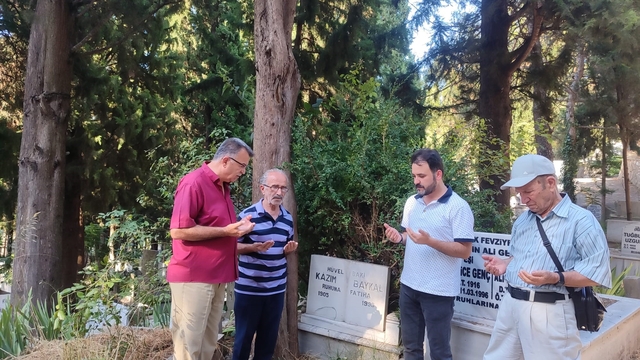 Kazım Baykal vefatının 33.yıl dönümünde mezarı başında anıldı