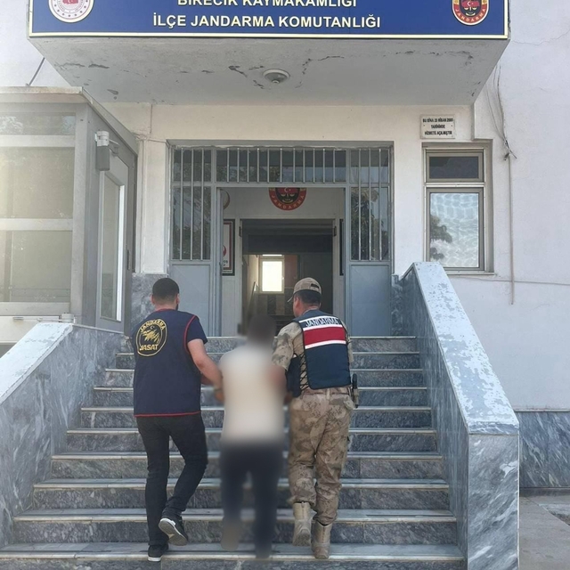 Şanlıurfa'da hırsızlıktan aranan hükümlü yakalandı