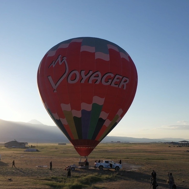 Terörden arındırılan Ağrı Dağı'nda balon turizmi başlıyor