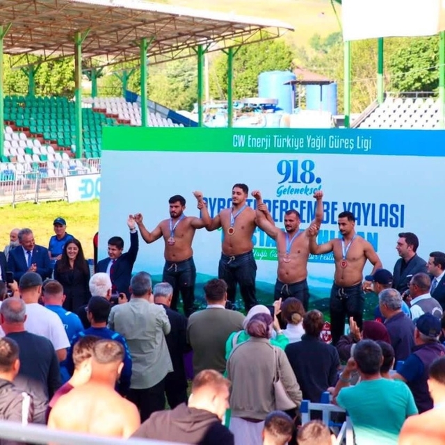 Aybastı Perşembe Yaylası Güreşleri'nde başpehlivan Erkan Taş oldu
