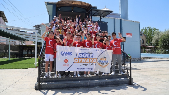 Canik'te çocuklar camilere akın ediyor