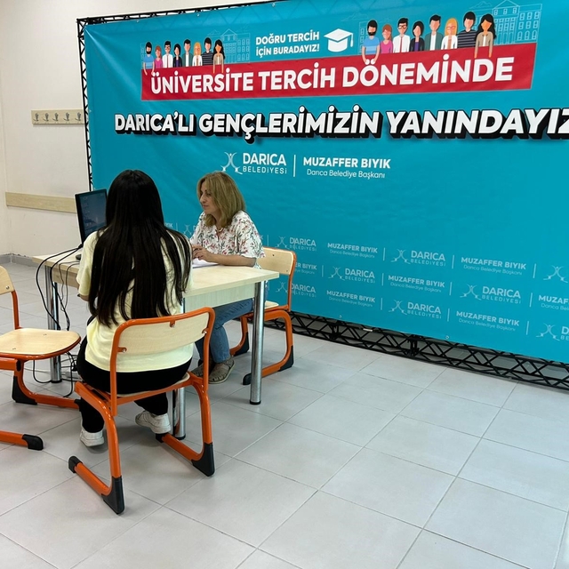 Darıca'da YKS öğrencileri için ücretsiz tercih danışmanlığı başladı