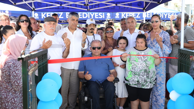 Antalya'da özel gereksinimli bireyler için tematik park açıldı