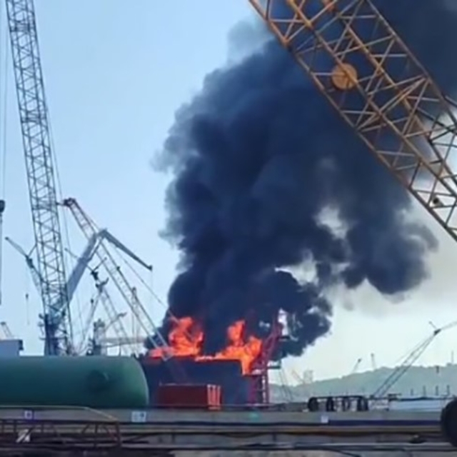 İzmir'de yakıt tankerinde korkutan yangın