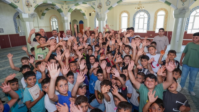 Yılmaz'dan Göksuncuk'a ziyaret