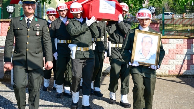 Kıbrıs Gazisi son yolculuğuna uğurlandı