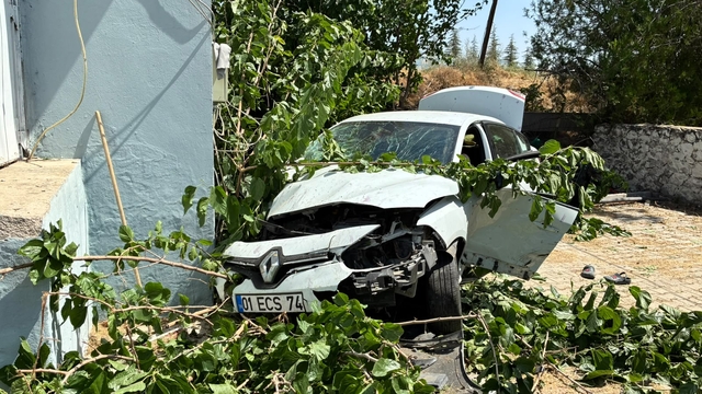 Konya'da iki otomobilin karıştığı kazada 8 kişi yaralandı