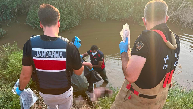 Hatay'da nehir kenarında erkek cesedi bulundu