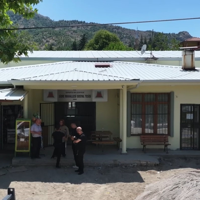 Isparta'da Sidre Mahallesi Sosyal Tesisi yenileniyor