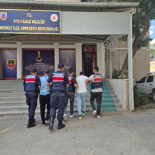 Kırıkkale'de haklarında hapis cezası bulunan 4 kişi yakalandı