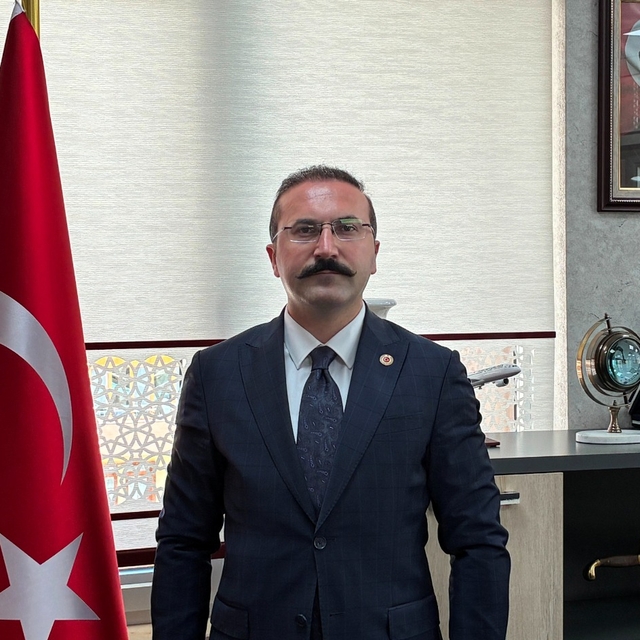 Yusufeli Kaymakamı Ahmet Tan görevine başladı