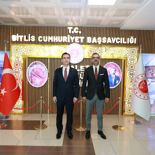 Bitlis Valisi Karakaya, Cumhuriyet Başsavcısı Kandemir'i ziyaret etti