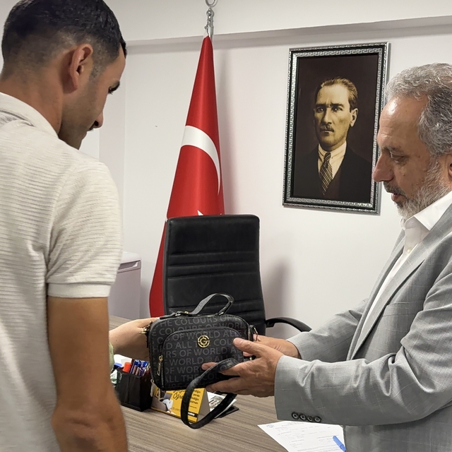 Kayseri'de mesire alanında unutulan 700 bin TL değerindeki ziynet eşyasını...