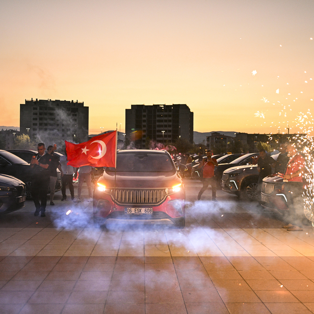 DMD hastası çocuğun TOGG aracına binme hayali gerçek oldu