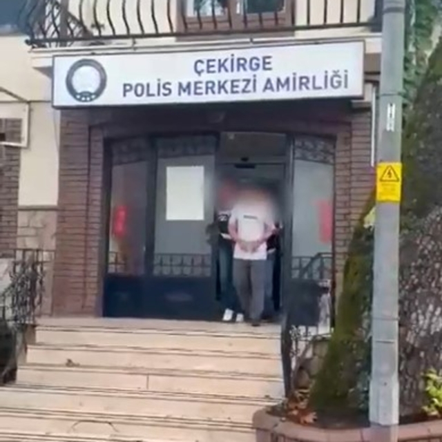 Bursa'da kesinleşmiş hapis cezasıyla aranan 7 kişi yakalandı
Yaklaşık 61 yı...