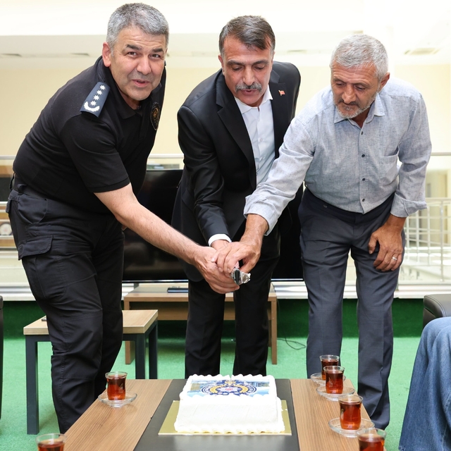 Erzurum'da emekli olan polislere  vefa