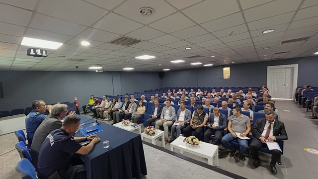 Bilecik'te kurumlar ve muhtarlar aynı masada buluştu