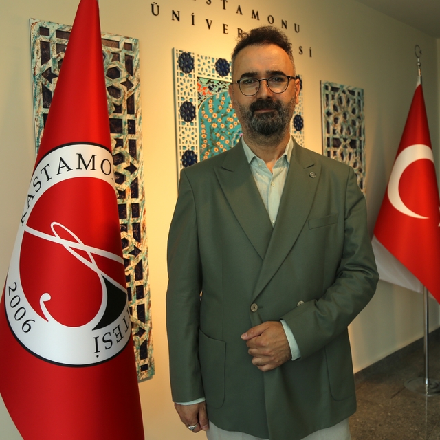Üniversite adaylarına tercih tavsiyesi: Karar verirken başarı sıralaması ye...