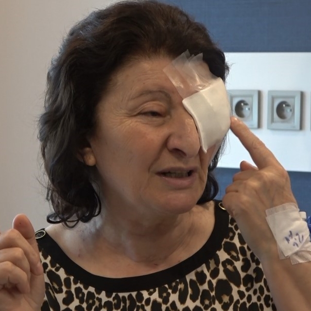 Torunlarını görebilmek için kornea nakli oldu
Tiflis'te gözüne çare bulamay...