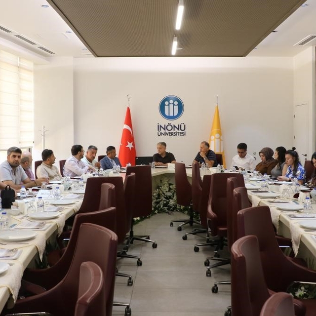 Lise rehber öğretmenleri İnönü Üniversitesi'nde bir araya geldi
