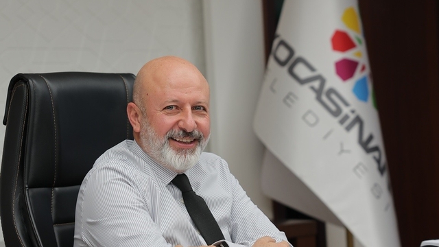 Başkan Çolakbayrakdar: "Kayseri, 38 gün boyunca Türkiye'nin konuştuğu şehir olacak"
"Kayseri'nin kalbi 38 gün boyunca Fuar38'de atacak"
Kocasinan, Kayseri'nin efsane fuar geleneğini Fuar38 ile yeniden canlandırıyor