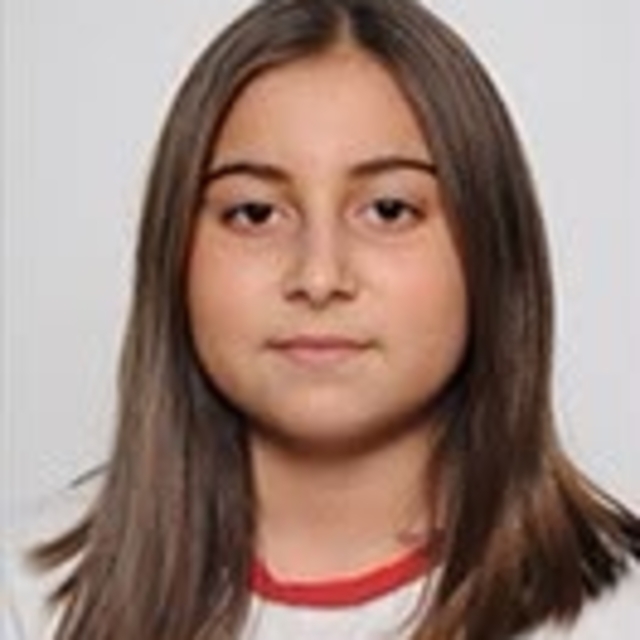 3 yakınının öldüğü kazada duran kalbi 2 kez çalıştırılan Şeyda da kurtarıla...