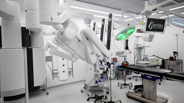 Manisa'da robotik cerrahide 2 ayda 30 başarılı ameliyat
MCBÜ Hafsa Sultan Hastanesi bölgesel referans merkezi olma yolunda önemli bir adım attı