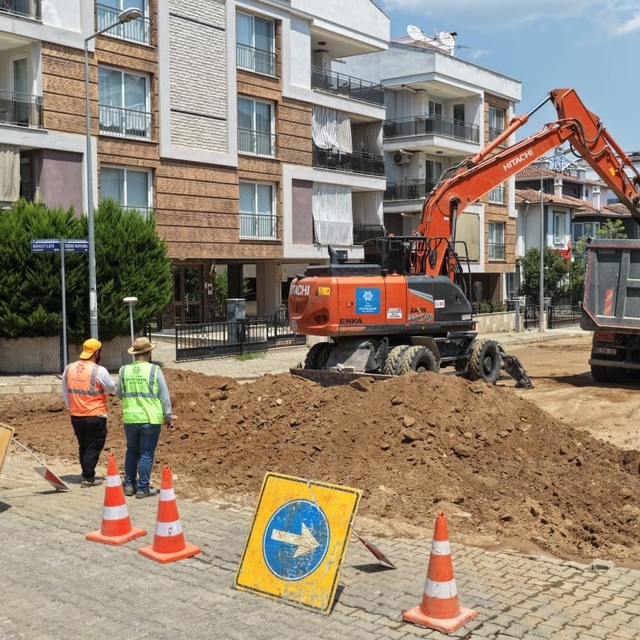 Aydın Büyükşehir Belediyesi'nden Efeler'de yol yenileme çalışması
