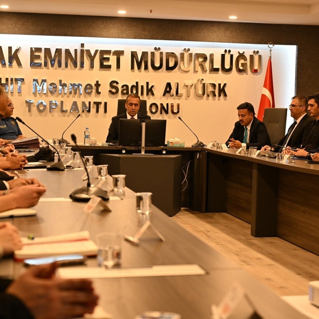 Şırnak'ta güvenlik zirvesi: Huzur için yeni yol haritası belirlendi