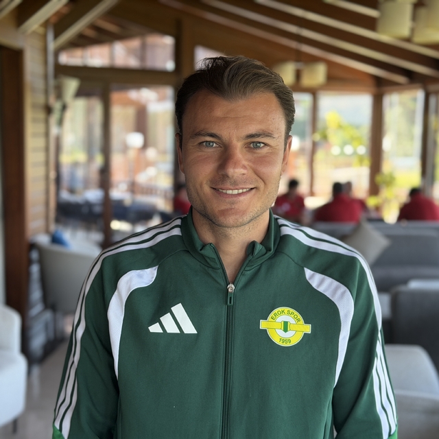 Yusuf Erdoğan: "Yarım kalan işi tamamlamak için buradayım"
Esenler Erokspor...