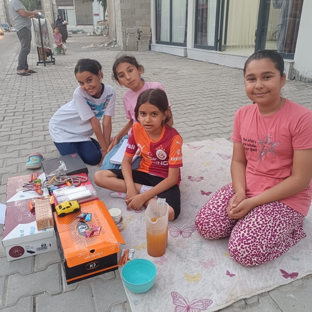 Adıyaman'da çocuklardan örnek yardım kampanyası