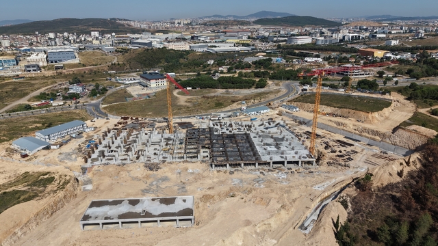 Çayırova Devlet Hastanesi'nin inşaatı yükseliyor