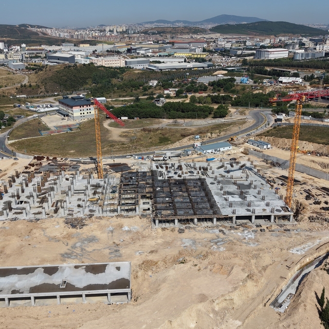 Çayırova Devlet Hastanesi'nin inşaatı yükseliyor