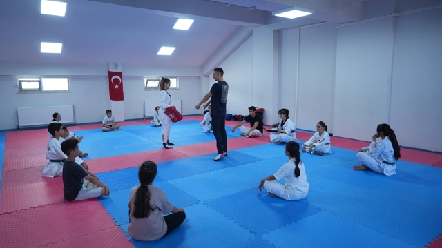 Yaz Spor Okulları'nda tekvandoya yoğun ilgi