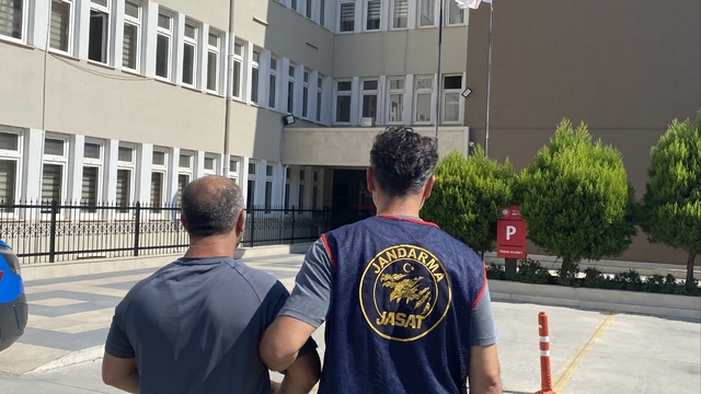 Aydın'da aranan 3 hükümlü jandarmadan kaçamadı