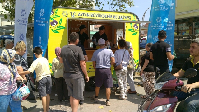 Aydın Büyükşehir'den limonata ikramı