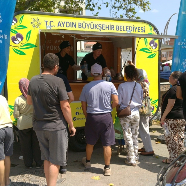 Aydın Büyükşehir'den limonata ikramı