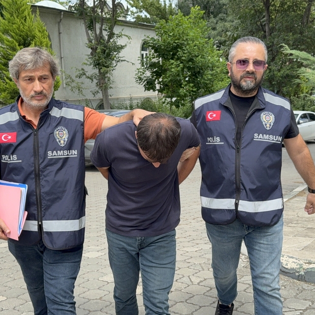Samsun'da 1 buçuk milyonluk vurgun yapan sahte polis adliyeye sevk edildi