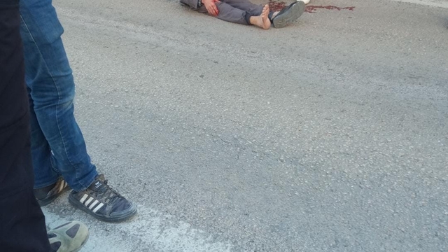 Elazığ'da bir vatandaş, katlı kavşaktan düşerek yaralandı